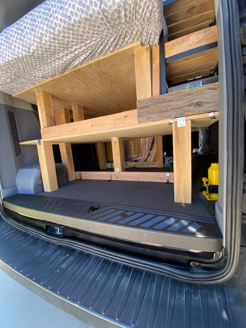 Picture 5/13 of a 2019 Ford Transit xlt Med Roof for sale in Reno, Nevada