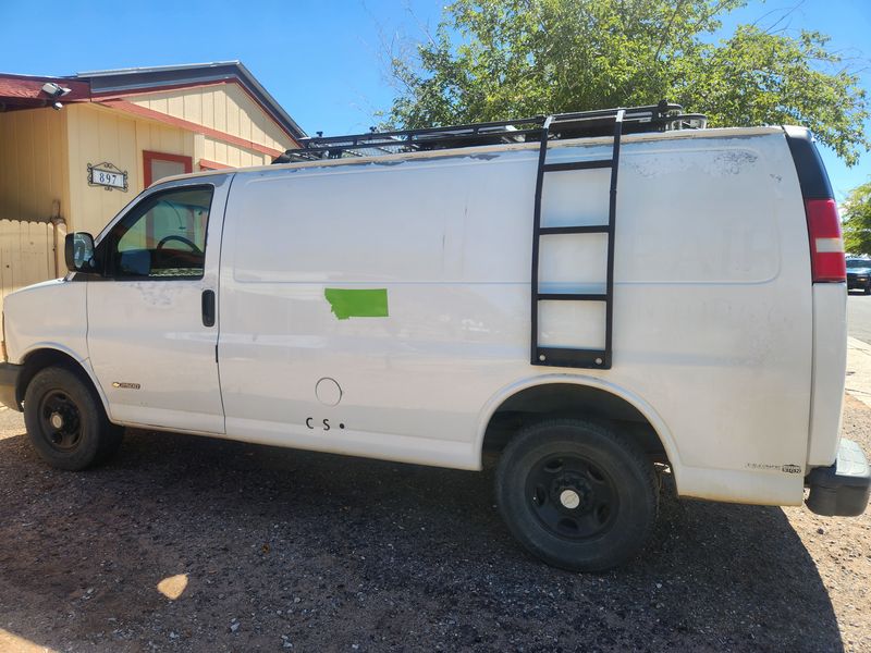 Picture 1/21 of a Chevy Express 2500 Converted Travel Van for sale in Page, Arizona