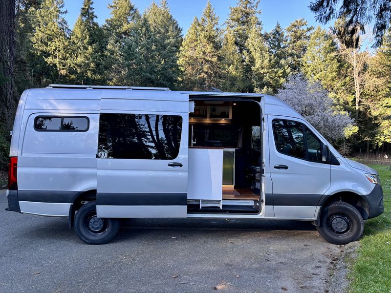 Picture 5/30 of a 2019 4x4 Sprinter 170 Custom Campervan for sale in Seattle, Washington