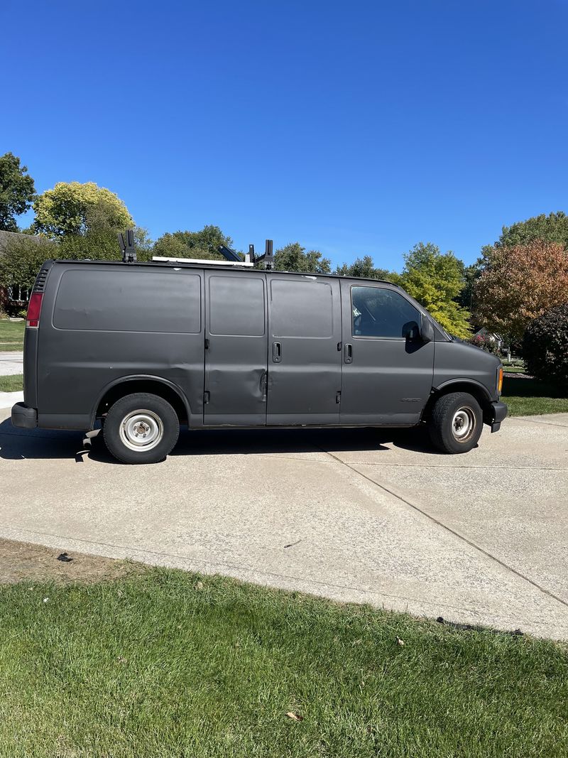 Picture 4/15 of a 2002 Chevy Express Stealth Camper | 172k miles  for sale in Valparaiso, Indiana