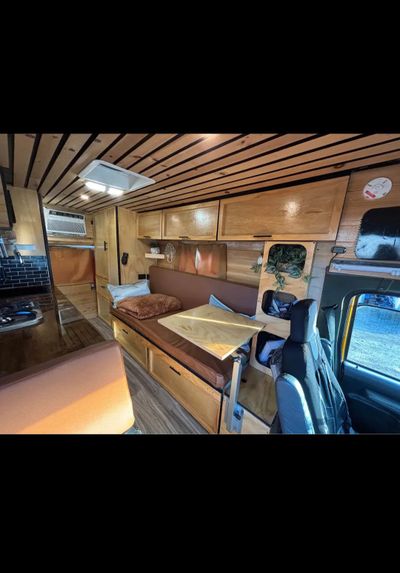 Picture 3/6 of a 1996 Ford 7.3 Powerstroke Converted Skoolie for sale in Indianapolis, Indiana