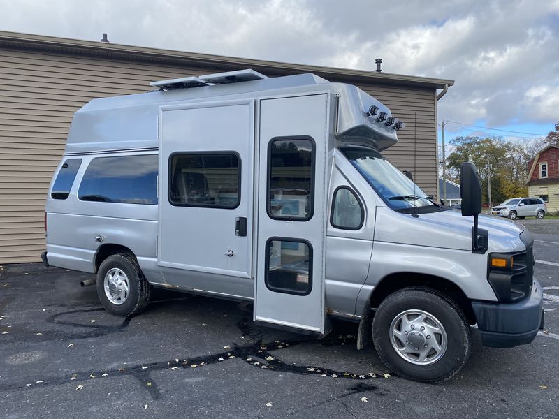 Picture 1/41 of a 2012 Ford E-350 Econoline EXT CONVERSION VAN for sale in Binghamton, New York