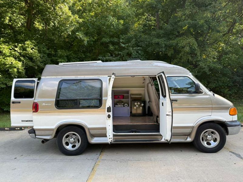 Picture 4/11 of a FULLY CONVERTED 2003 Dodge Van for sale in Kansas City, Missouri