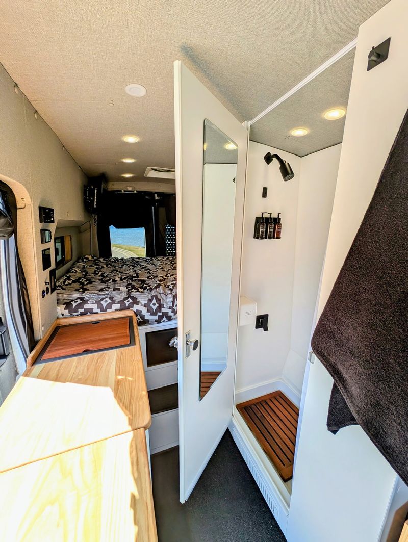 Picture 5/14 of a 2021 high roof Transit for sale in Harbor Springs, Michigan
