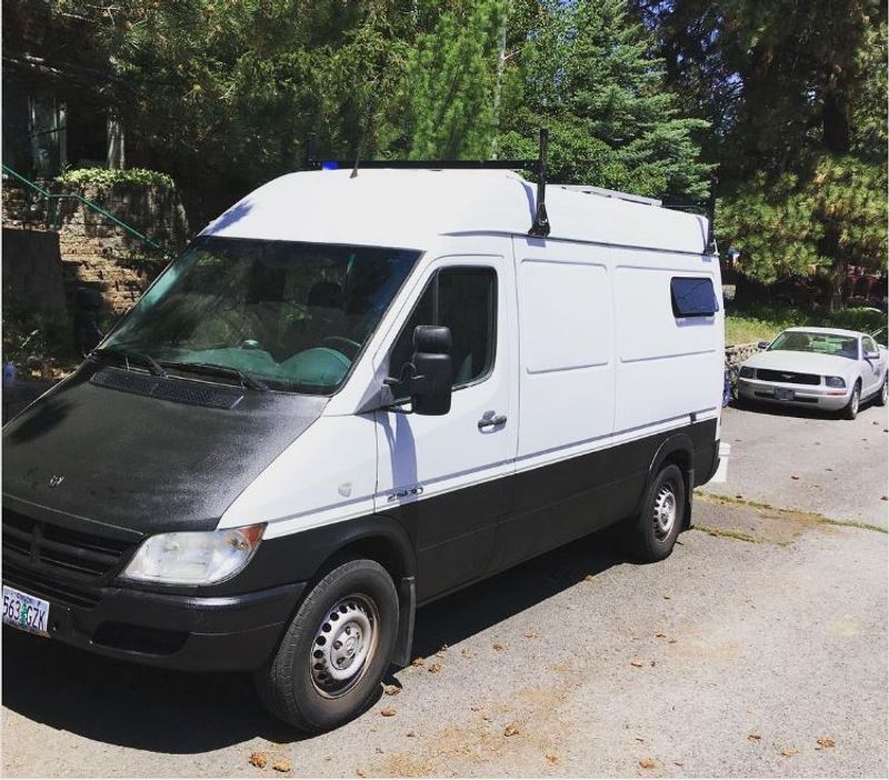 Picture 2/15 of a Dodge Sprinter Campervan for sale in Bend, Oregon