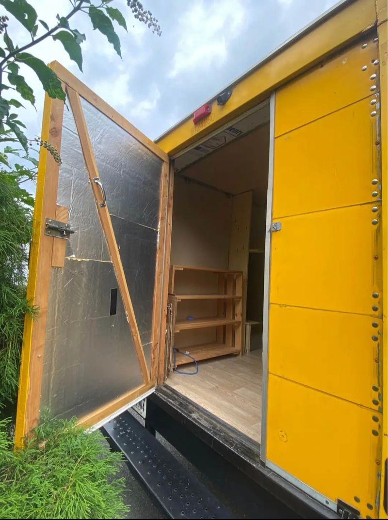 Picture 4/6 of a 2019 GMC Savana 3500 Cutaway – 12 ft Box Truck for sale in Nevada City, California