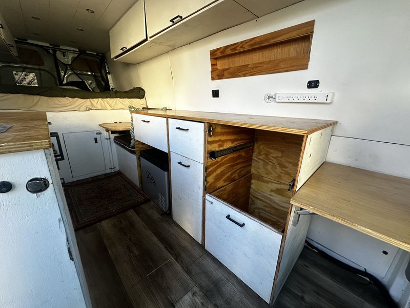 Picture 5/26 of a HIGH ROOF 170" WHEEL BASE 2012 Freightliner Sprinter  for sale in Broomfield, Colorado