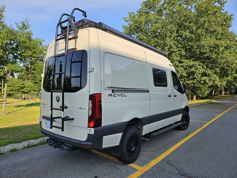 Picture 4/16 of a 2022 Winnebago Revel, 44E 4WD for sale in Gorham, Maine