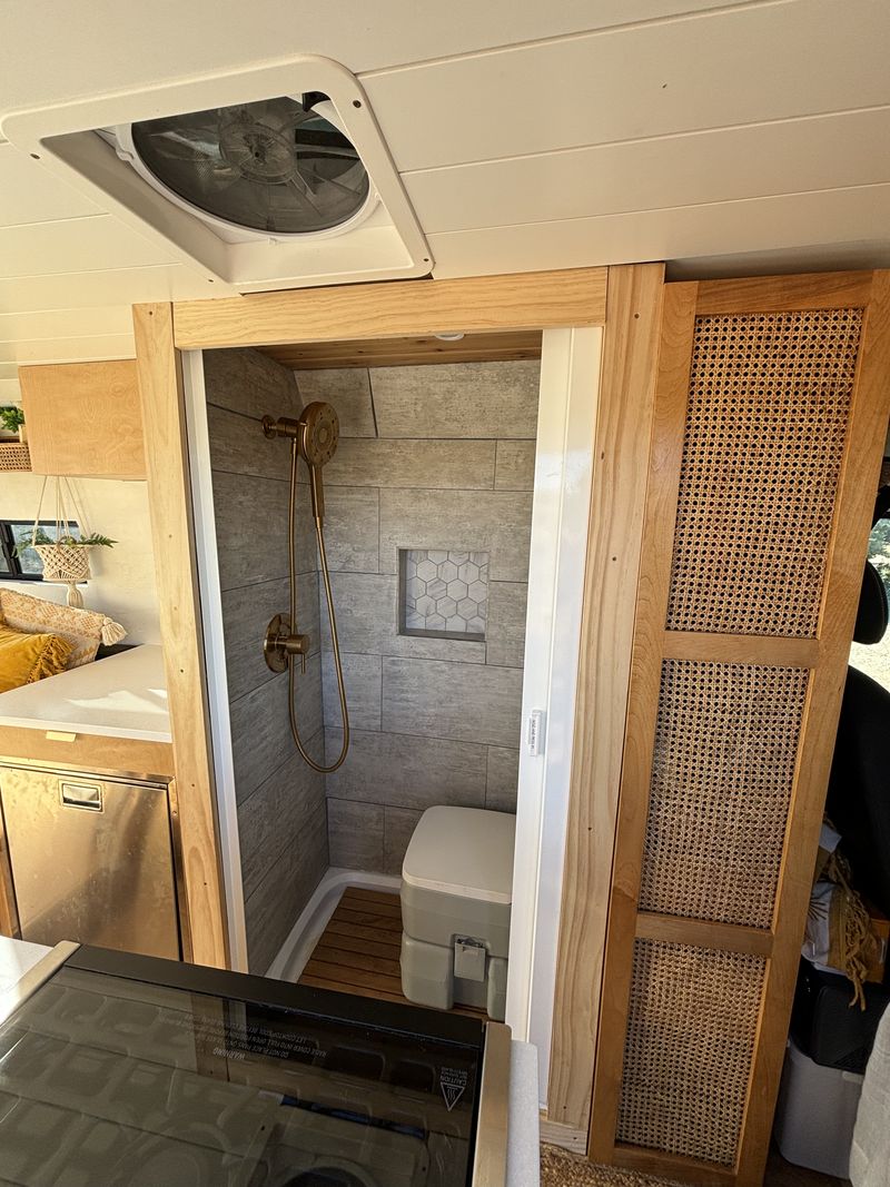 Picture 2/11 of a Off-grid Tiny home on wheels for sale in Geneva, Illinois