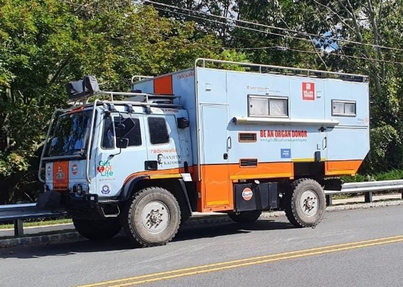 Picture 1/8 of a 1995 4x4 DAF Leyland T244 RHD Overland Truck for sale in East Brunswick, New Jersey