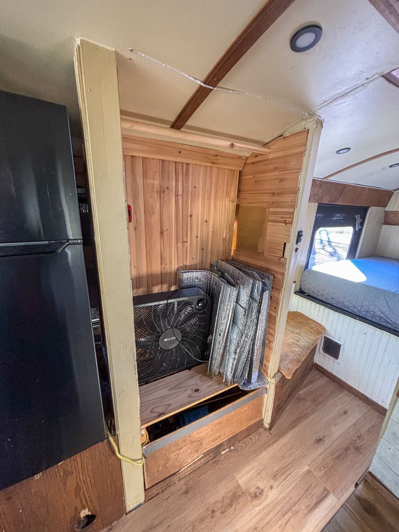 Picture 5/20 of a 2002 International 3800 for sale in Hendersonville, Tennessee