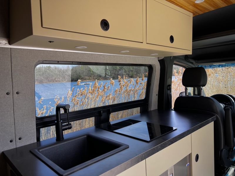 Picture 4/24 of a 2021 MB Sprinter 4x4 Campervan 170wb for sale in Warwick, Rhode Island