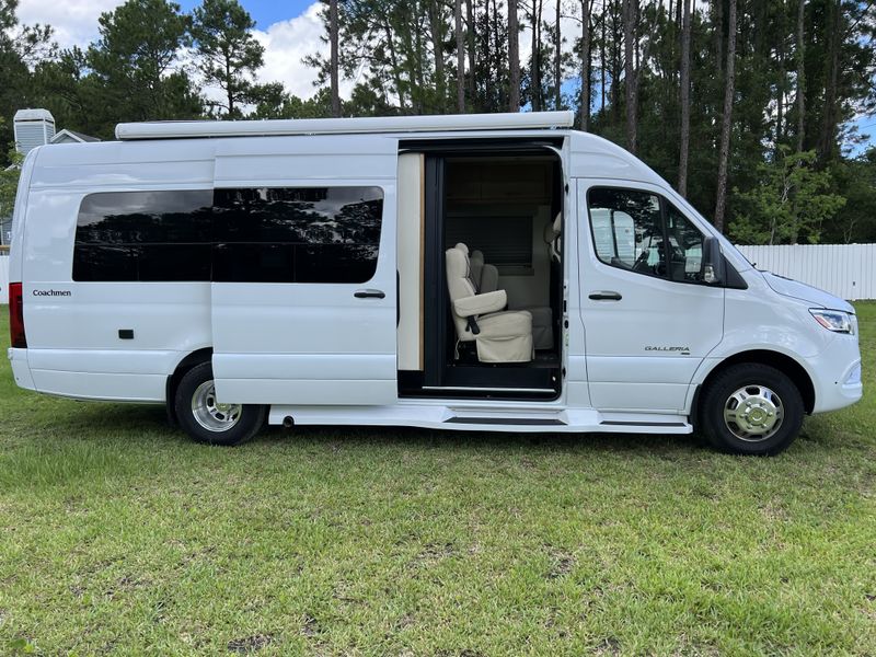 Picture 1/14 of a 2020 Mercedes sprinter coachman galleria  for sale in Atlantic Beach, Florida