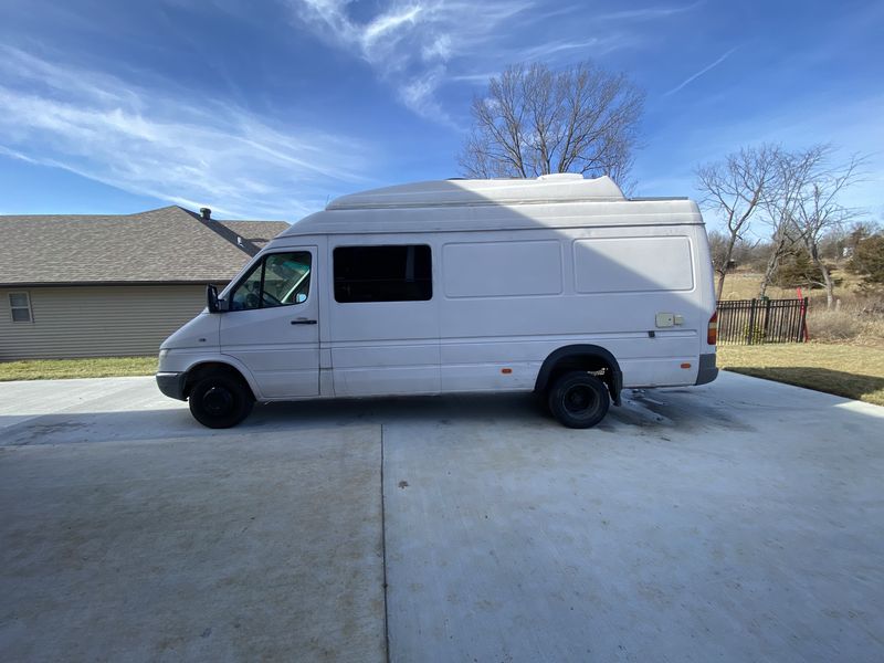 Picture 1/27 of a 2006 freightliner sprinter 3500-Will Deliver for sale in Sacramento, California