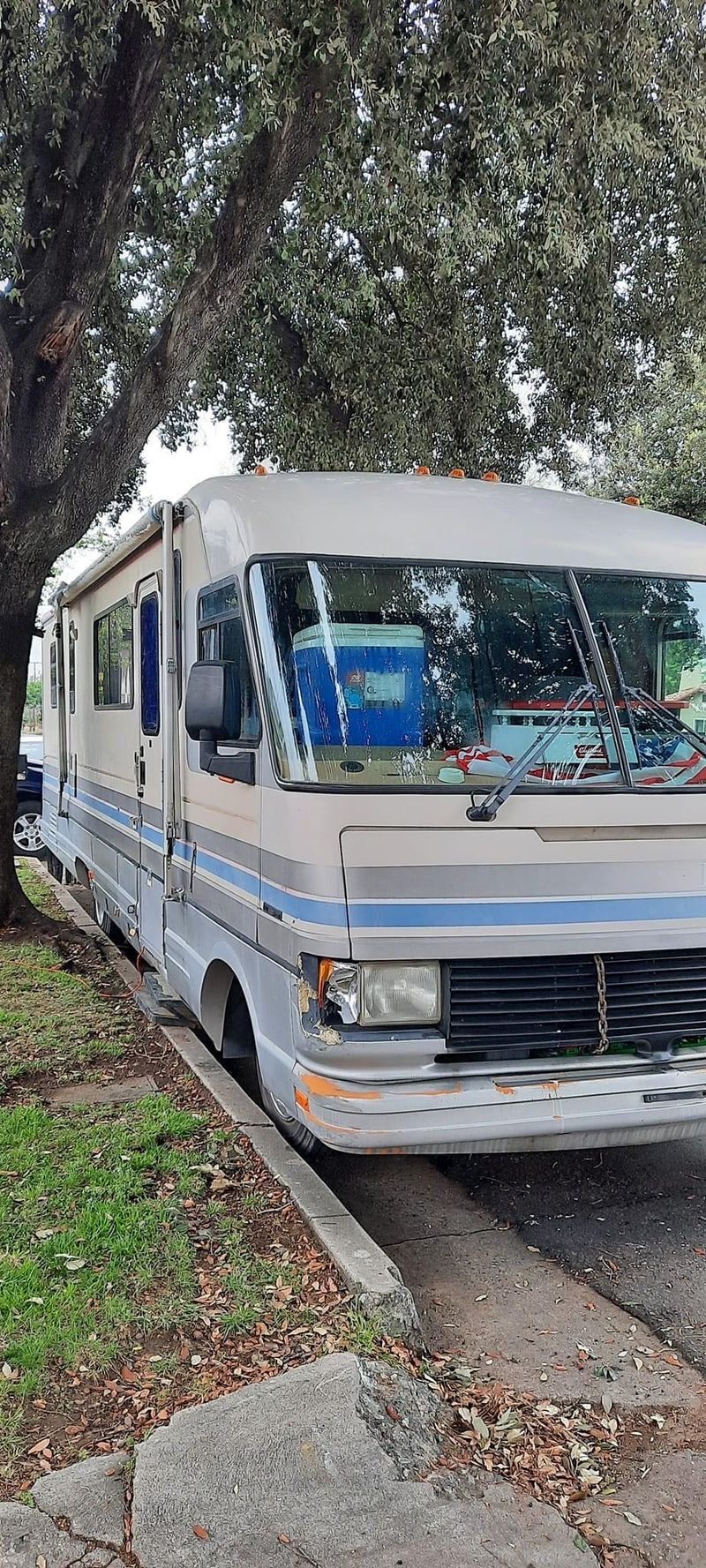 Picture 1/29 of a 1990 Pace Arrow for sale in San Bernardino, California