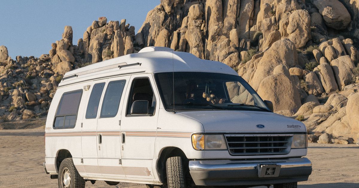 Camper Van For Sale: Stealth Camper 1996 Ford E150 High Top