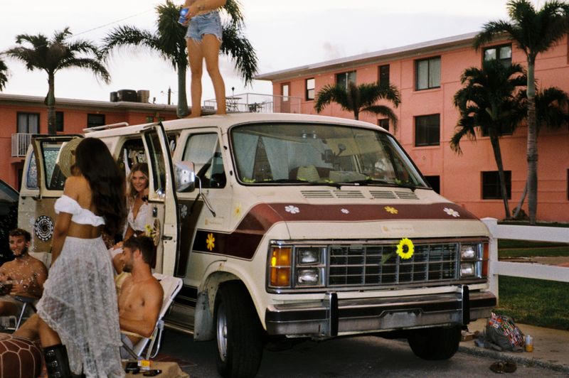 Picture 4/38 of a 🌻 NEW TRANSMISSION - 1985 Retro Love Bus ☮️ 🏝️ 🚐 for sale in Saint Petersburg, Florida