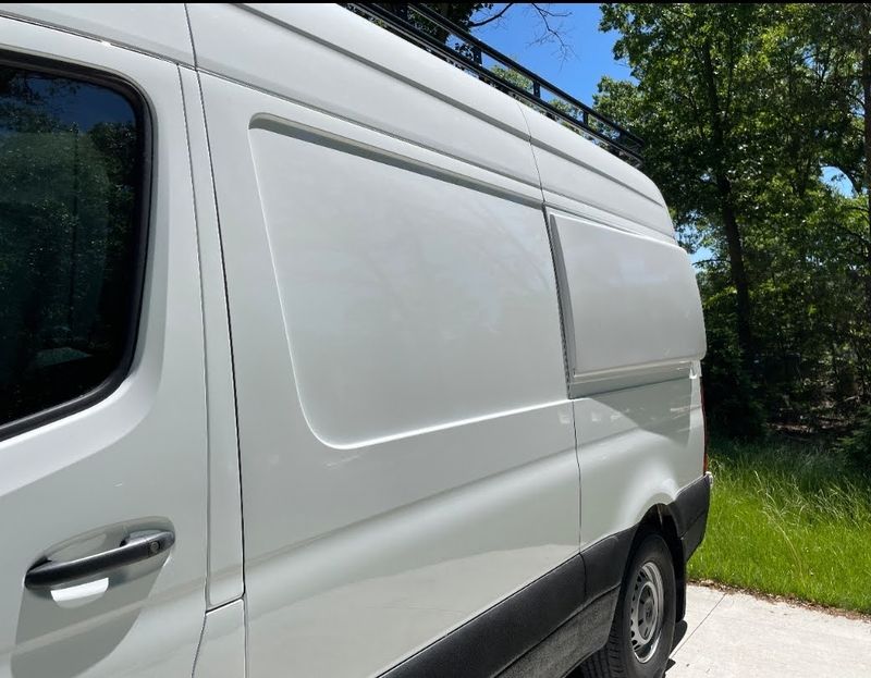 Picture 3/11 of a 2020 144" WB Sprinter Campervan for sale in Portland, Oregon