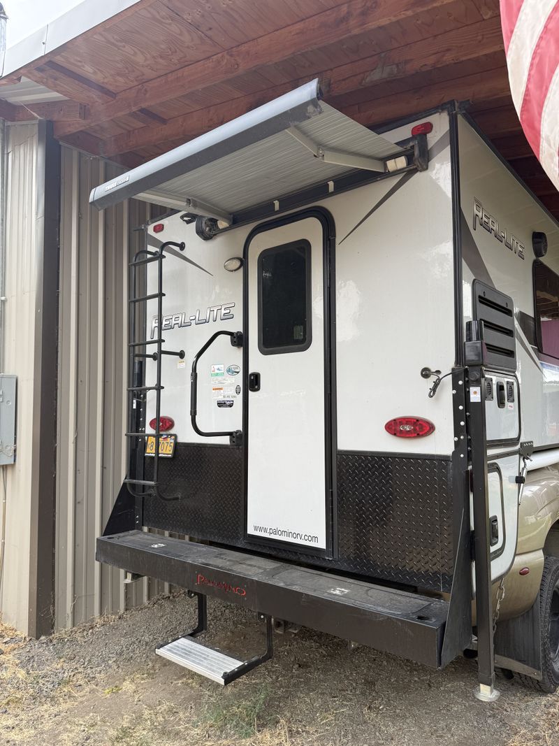 Picture 2/7 of a 2023 Palomino model 1806 hard side for sale in Spray, Oregon