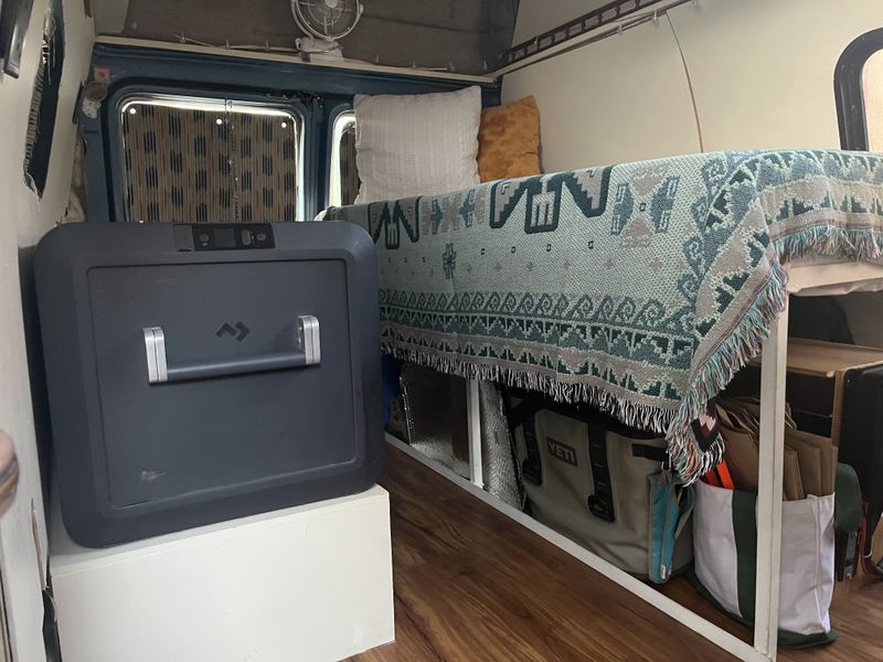 Picture 5/10 of a 1985 Chevy G20 Campervan for sale in Los Angeles, California