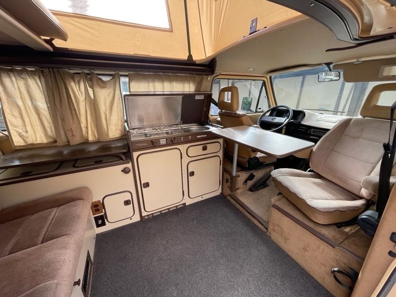 Picture 3/8 of a 1985 Volkswagen Vanagon (Westfalia) for sale in Los Angeles, California