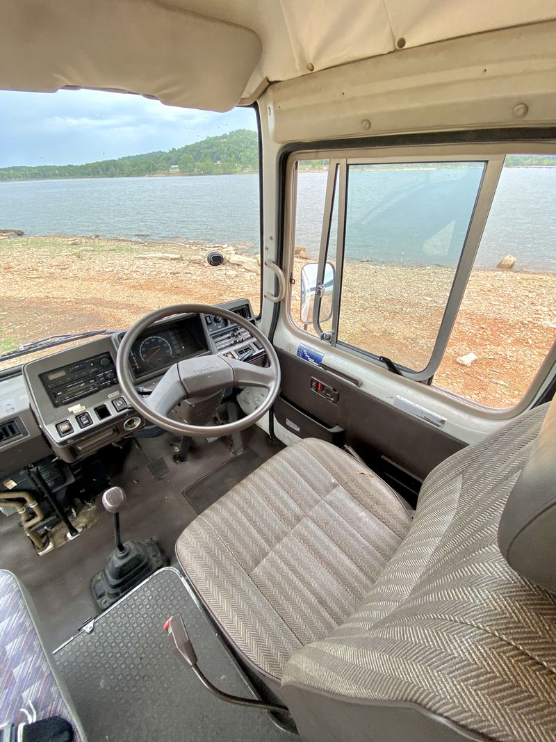 Picture 3/19 of a Toyota Coaster Off Grid Camper Van for sale in Tahlequah, Oklahoma