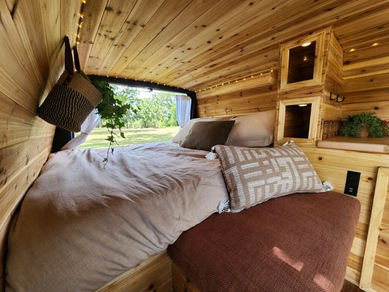 Picture 4/15 of a 2012 Ford E250 Off-Grid Ready Adventure Van for sale in Milwaukee, Wisconsin