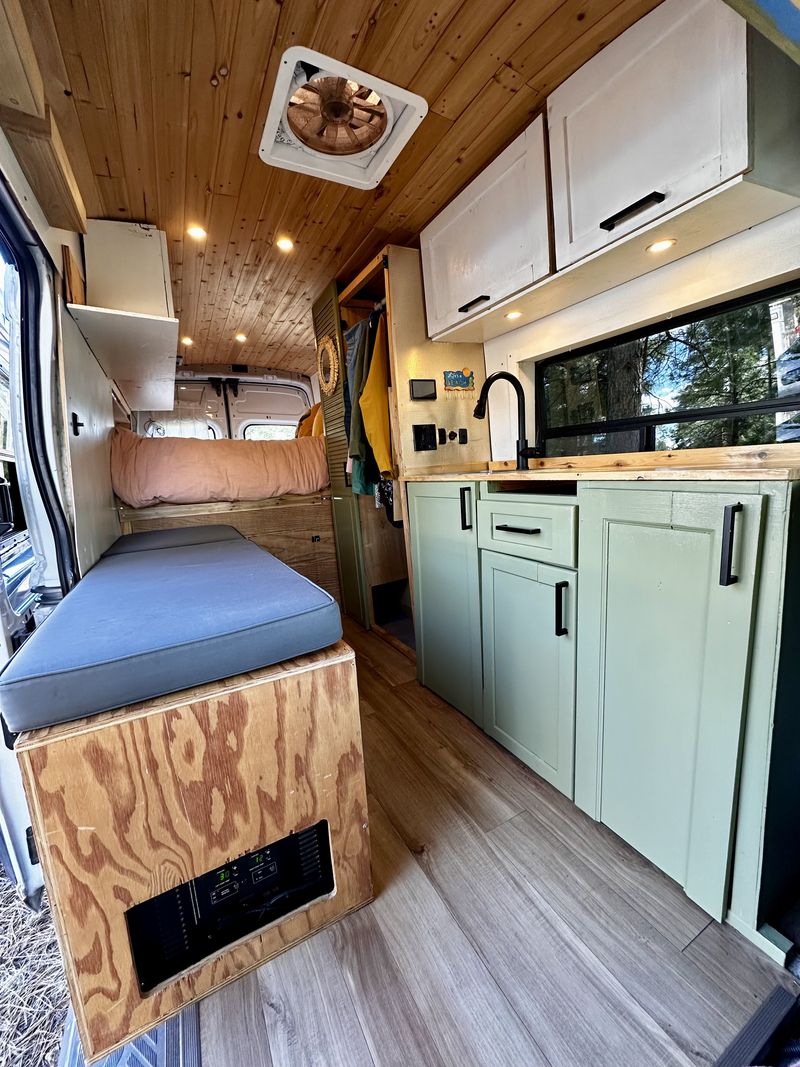 Picture 3/17 of a 2019 Ford Transit Van for sale in Flagstaff, Arizona