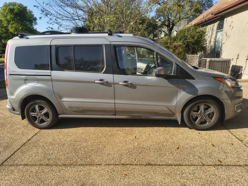 Picture 1/17 of a 2022 Ford Transit Connect for sale in Georgetown, Texas