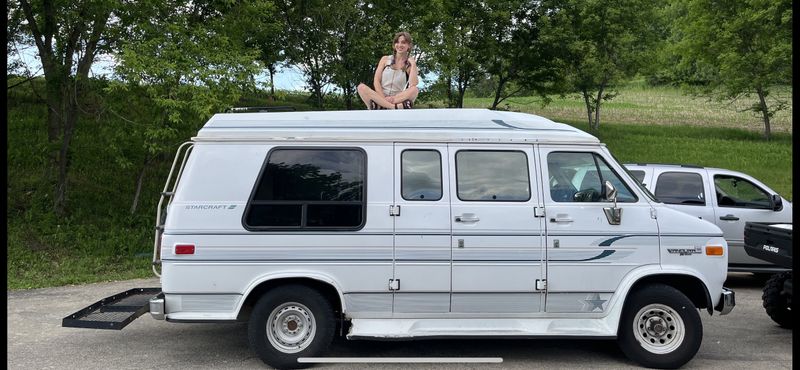 Picture 3/8 of a 1994 GMC Vandura 2500 for sale in Monona, Iowa