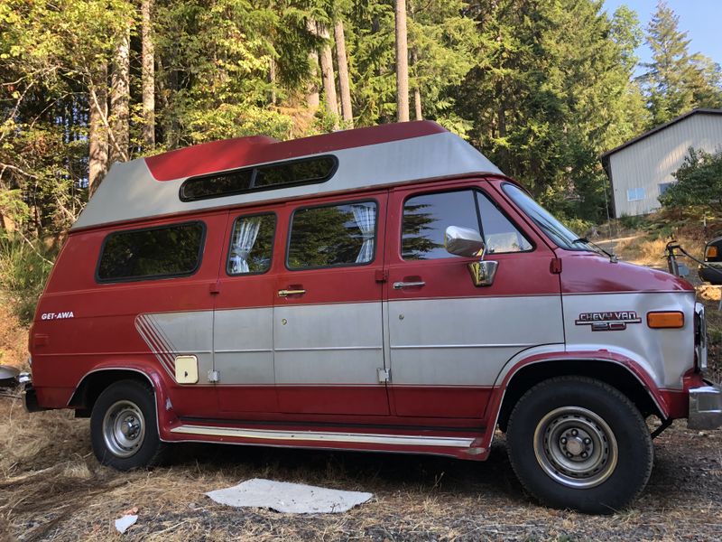 Picture 3/19 of a 1989 Chevy G20 Get-Away Conversion Van/Camper  for sale in Silverdale, Washington