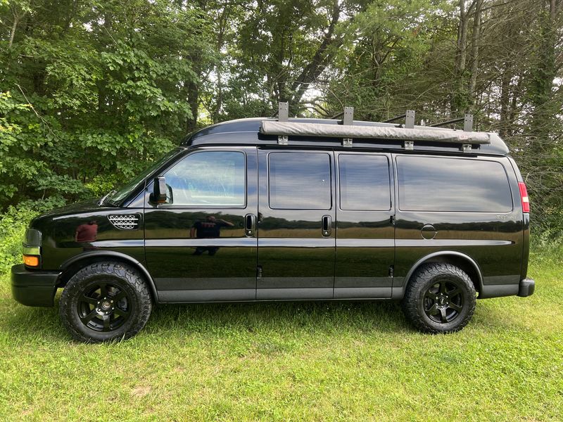Picture 4/15 of a 2009 AWD Chevy Express explorer conversion  for sale in Rehoboth, Massachusetts