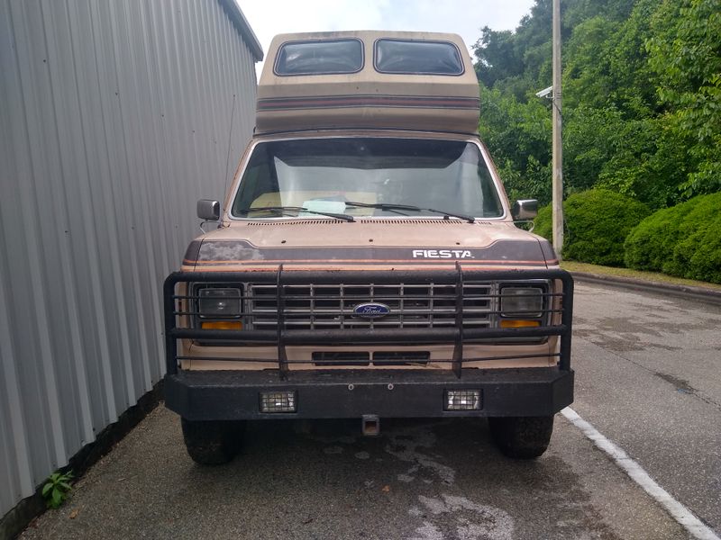 Picture 2/4 of a 1987 Ford E250 Fiesta Class B  for sale in Tallahassee, Florida