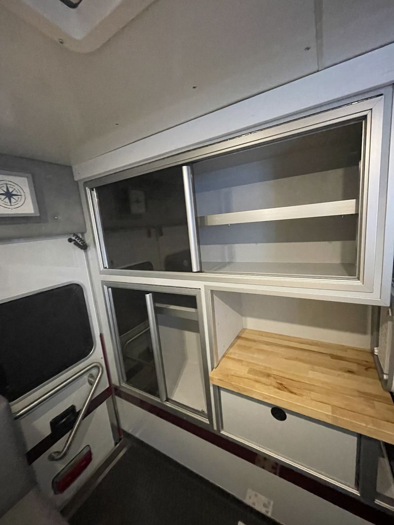 Picture 2/37 of a 2000 Ford E450 Ambulance Campervan for sale in Grand Rapids, Michigan