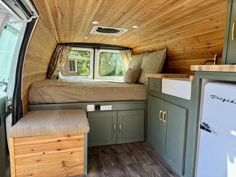 Picture 1/15 of a 2010 Ford Econoline for sale in Saint Paul, Minnesota