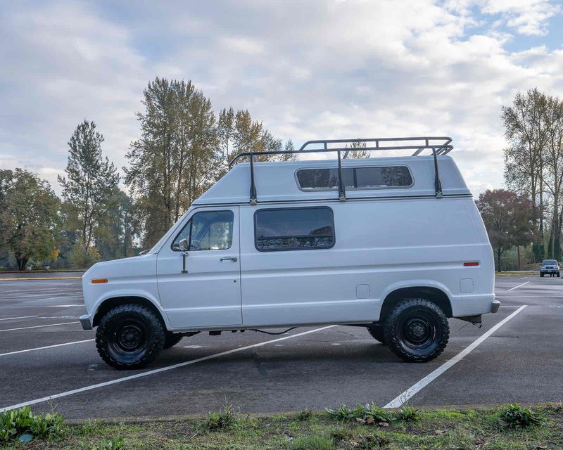 Picture 3/15 of a 1989 Ford E350 High Top Diesel Van  for sale in Dundee, Oregon