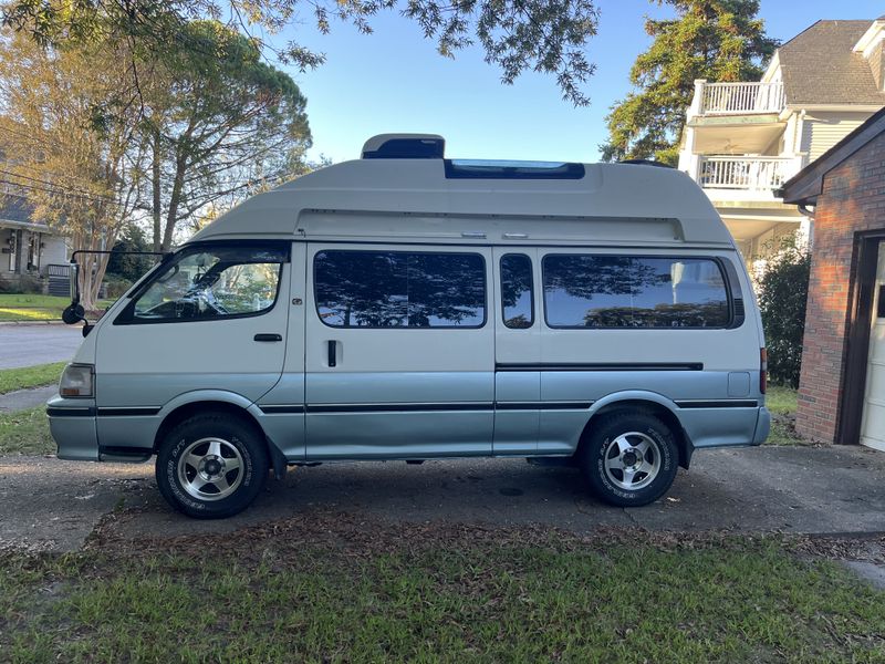 Picture 3/20 of a 1995 Toyota Hiace 4x4 for sale in Norfolk, Virginia