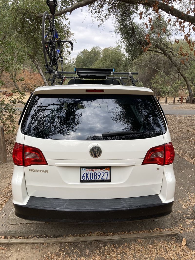 Picture 2/25 of a 2009 VW Routan S Campervan for sale in Sacramento, California