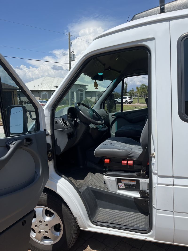 Picture 2/15 of a 2006 dodge sprinter 2500 (T1N) for sale in Rotonda West, Florida