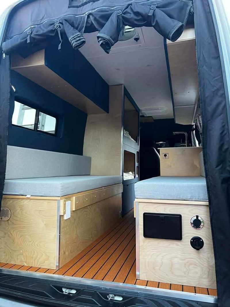 Picture 4/20 of a AWD OFFGRID FAMILY VAN for sale in Miami, Florida