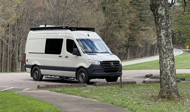 Picture 2/42 of a 2022 Sprinter Cargo 144" 2500 High Roof 4x2 v6 Diesel for sale in Sheffield Lake, Ohio