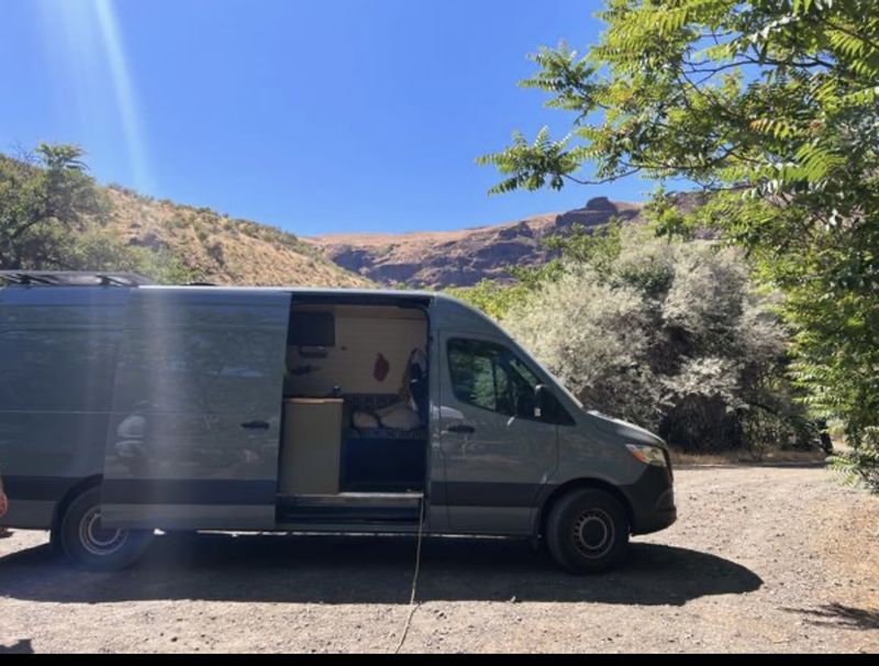 Picture 1/16 of a 2021 Sprinter 2500 Hightop 170wb for sale in Pacific City, Oregon