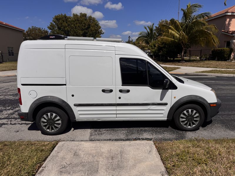 Picture 3/20 of a 2012 Ford Transit Connect for sale in Miami, Florida