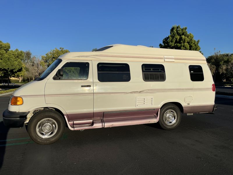 Picture 3/23 of a 2002 Dodge Roadtrek 190 Versatile- Low miles for sale in Irvine, California