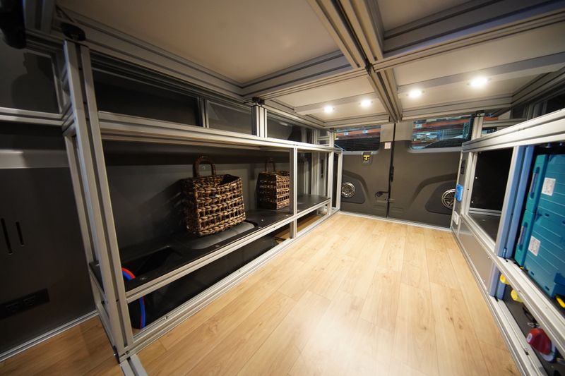 Picture 4/25 of a MOOV Skye MPEL3 – The Ultimate Off-Grid for sale in Blue Springs, Missouri