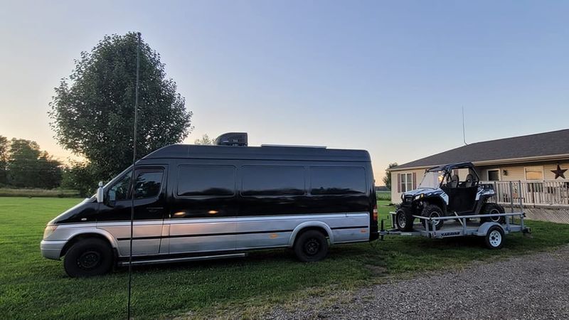 Picture 1/22 of a 2005 Sprinter camper van for sale in Sherwood, Michigan