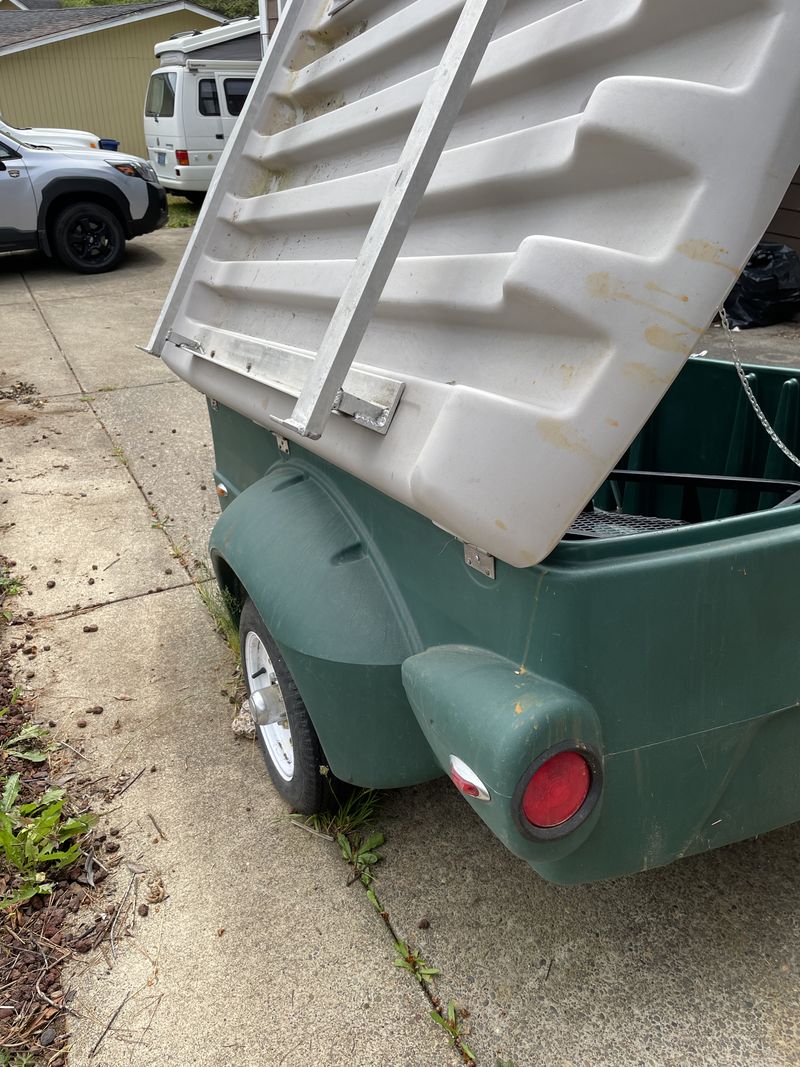 Picture 3/11 of a 2002 Volkswagen Eurovan pop up camper for sale in Bend, Oregon