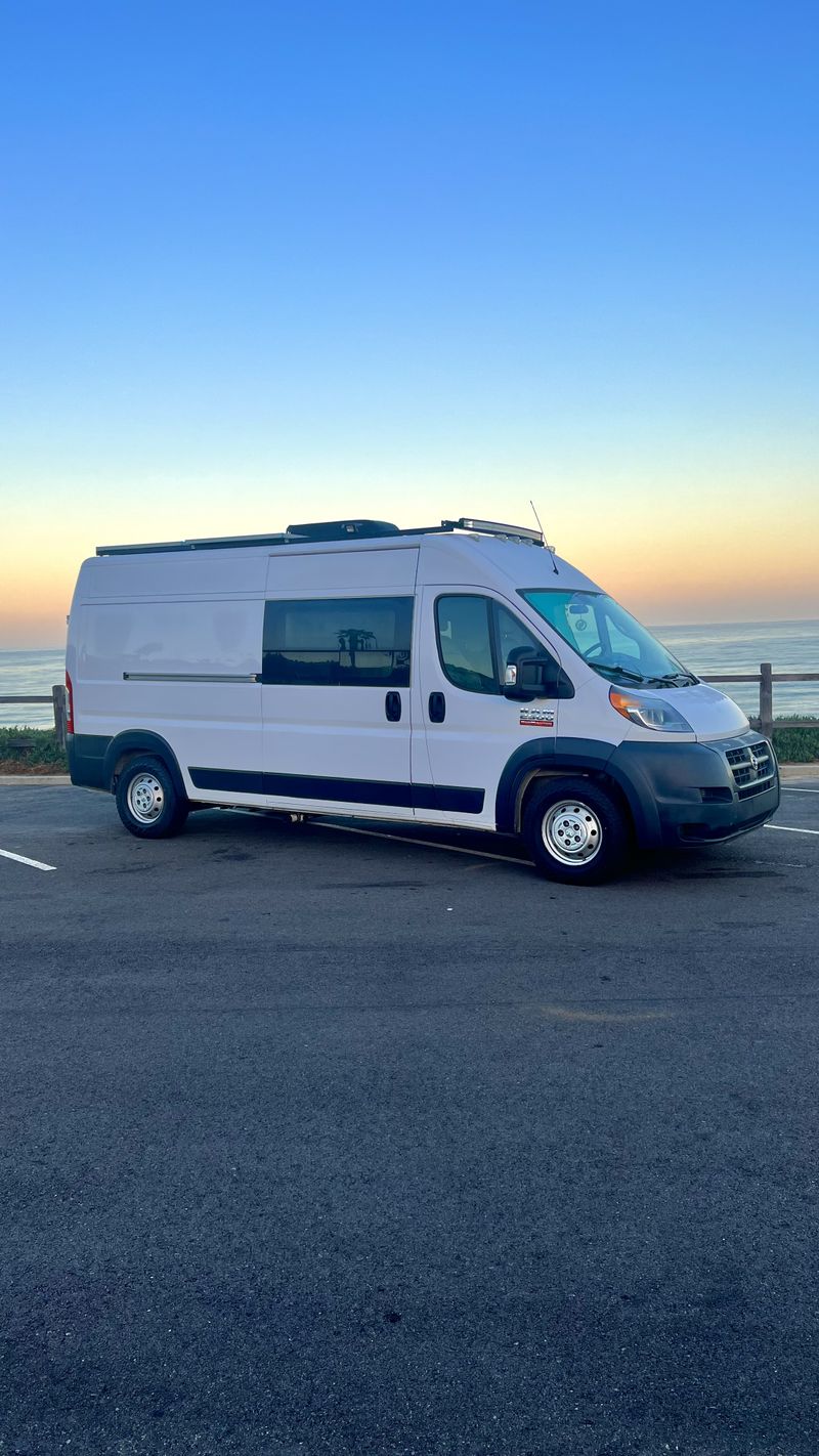 Picture 3/24 of a Ram Promaster 2500 off-grid home with AC for sale in Los Angeles, California