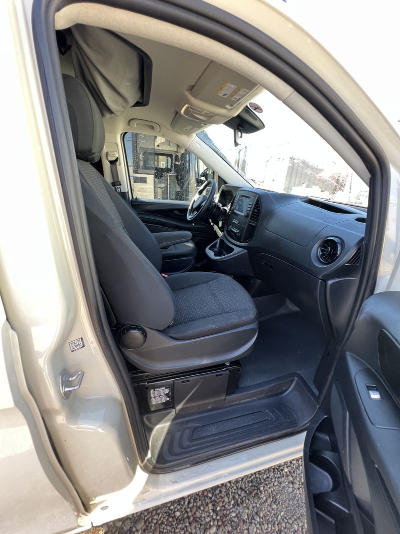 Picture 5/9 of a Mercedes-Benz Metris Camper 2022 for sale in Redwood City, California