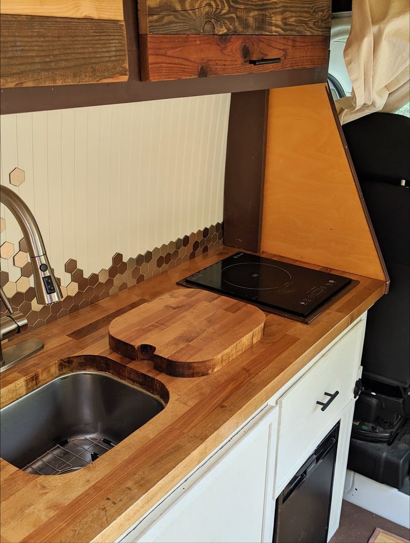 Picture 5/7 of a Fully Customized 2018 Dodge Ram Promaster 2500 High Roof for sale in Boulder, Colorado